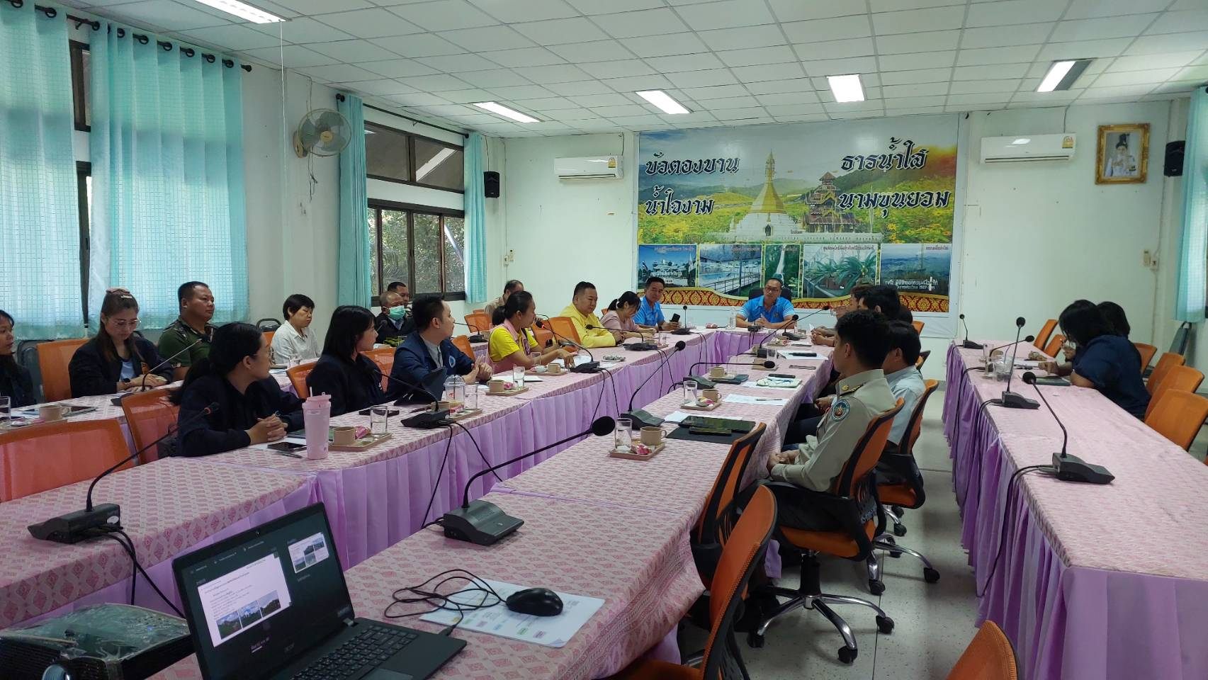 📢 พช.ขุนยวม เข้าร่วมประชุมการเตรียมความพร้อมการจัดงานเทศกาลดอกบัวตองบานบนดอยแม่อูคอ ครั้งที่ 2/2568 🌼