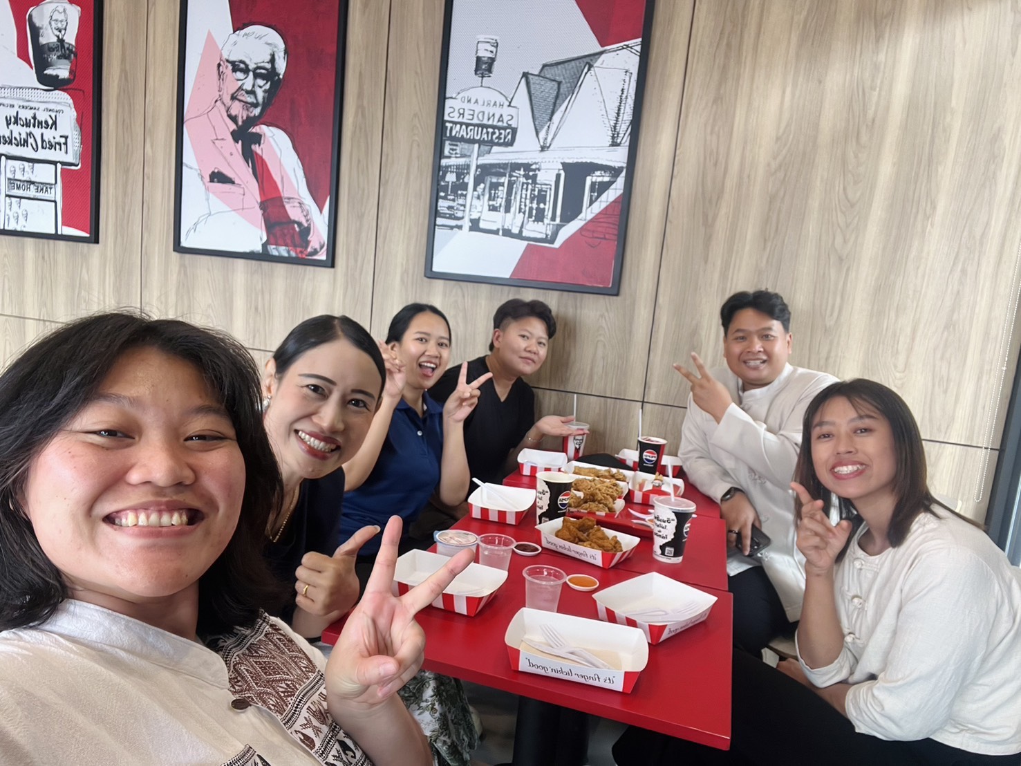 🎂 พช.ขุนยวม ร่วมฉลองเนื่องในโอกาสวันคล้ายวันเกิดเจ้าหน้าที่พัฒนาชุมชน 🎂