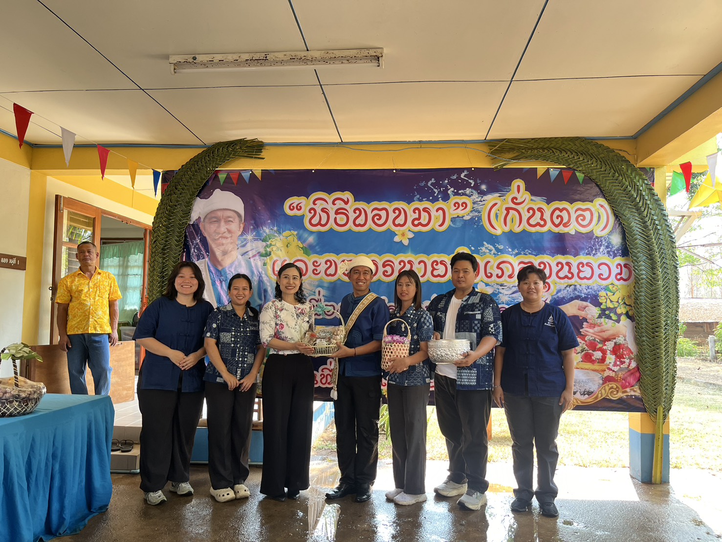 💐 พช.ขุนยวม ร่วมพิธีรดน้ำดำหัวนายอำเภอขุนยวม เนื่องในประเพณีวันสงกรานต์ ประจำปี 2569 💐