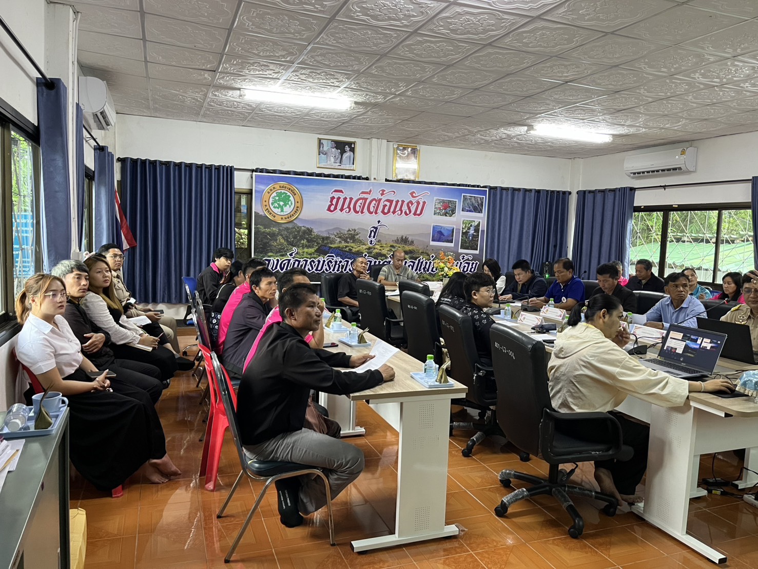 📝👥 พช.ขุนยวม ร่วมประชุมเครือข่ายงานพัฒนาศักยภาพและคุณภาพชีวิตตำบลแม่ยวมน้อย 👥📝